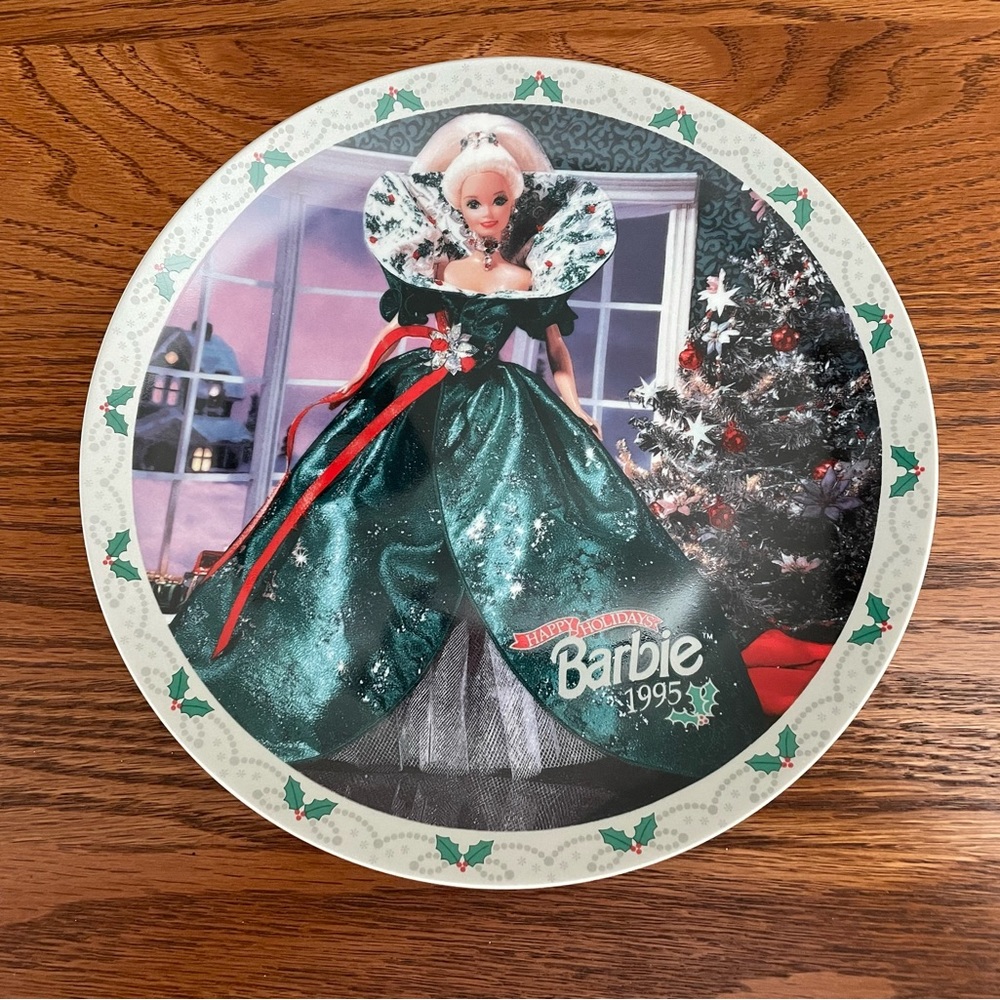 Happy Holidays Barbie 1995 Plate